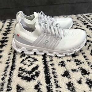 WOMEN SHOES NEW GENERATION Cloudswift 3 size 9